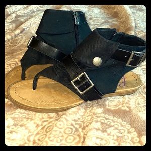 Blowfish sandals black size 7